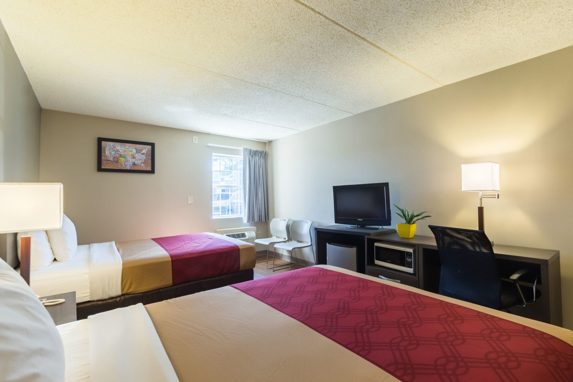 Econo Lodge Harrisburg - Southwest Of Hershey Area Room photo