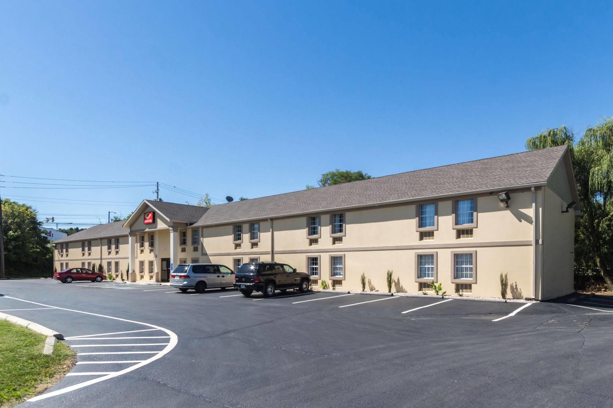 Econo Lodge Harrisburg - Southwest Of Hershey Area Exterior photo